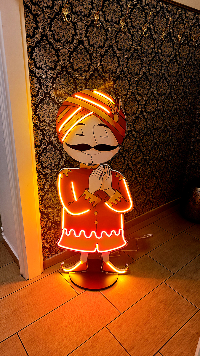 Neonové nápisy Indian Restaurant Ekant